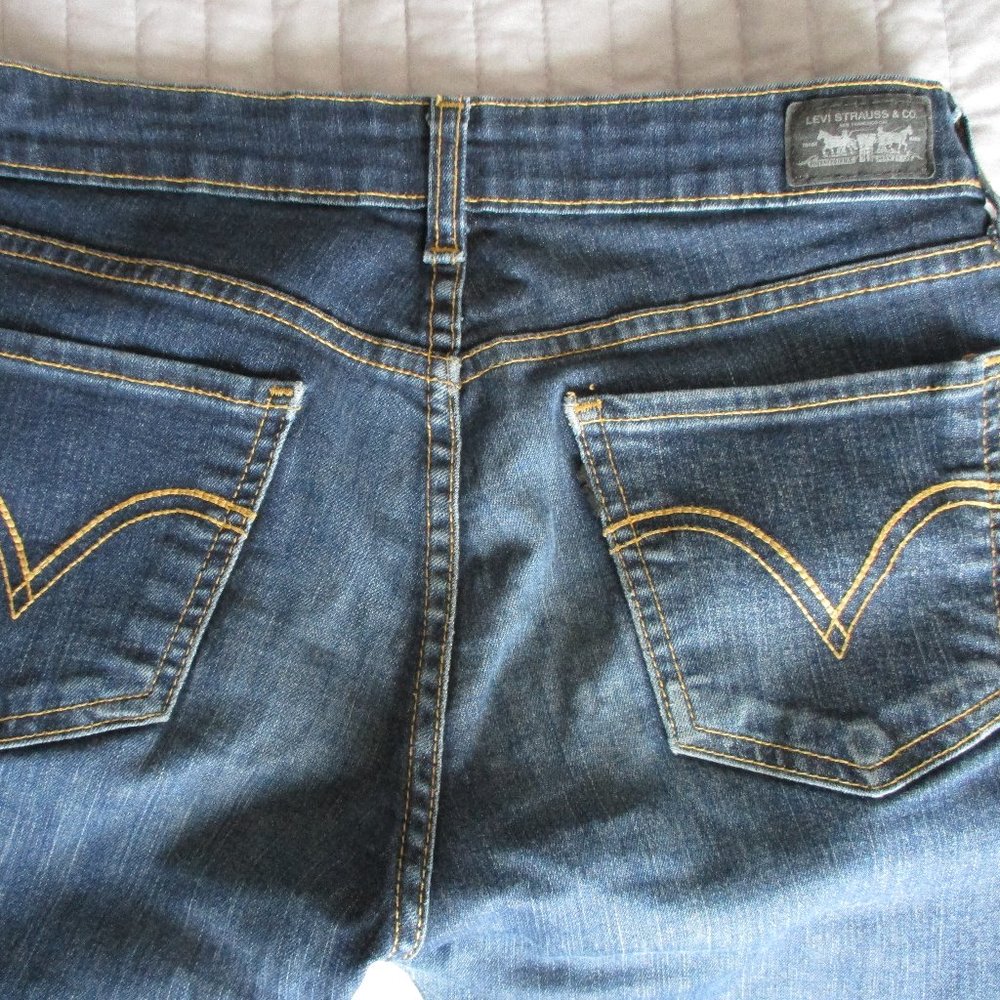 Levi's 535 Legging Skinny Jeans - Picture 3 of 5